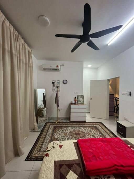 Hadeerna Homestay - Double Storey Terrace Chemor Esterno foto